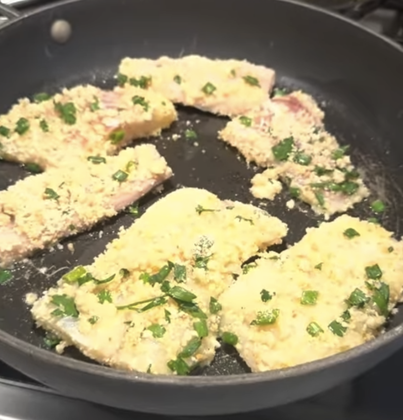 Gluten-Free Macadamia Nut Crusted Cod